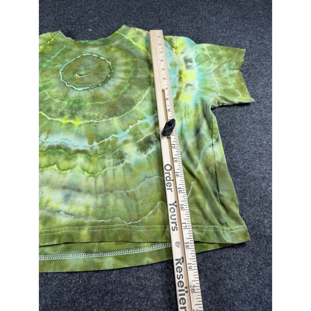 Nike Cropped Baby Tee Size Large Green Tie Dye Y2K Retro Grunge OOAK Custom - Picture 3 of 9